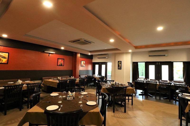 Goverdhan Greens Resort Dwarka image