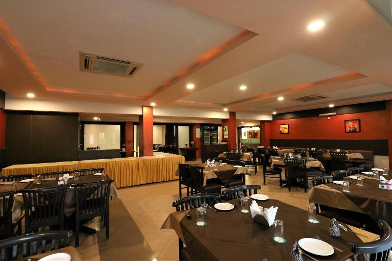 Goverdhan Greens Resort Dwarka image