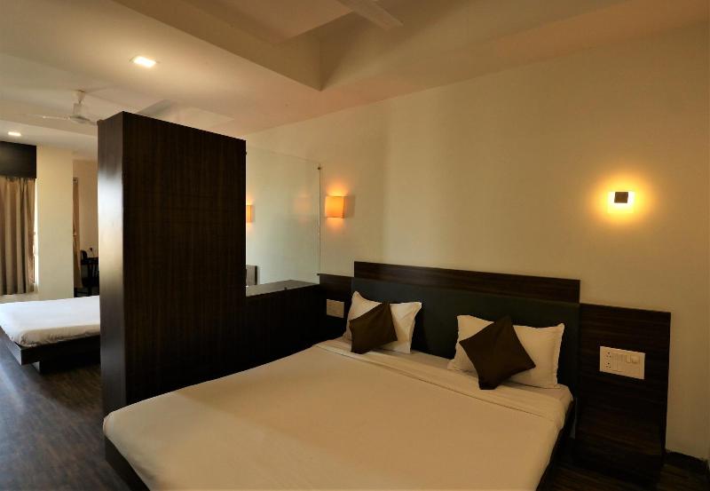 Goverdhan Greens Resort Dwarka image