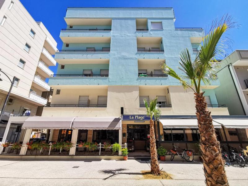 Hotel La Plage image
