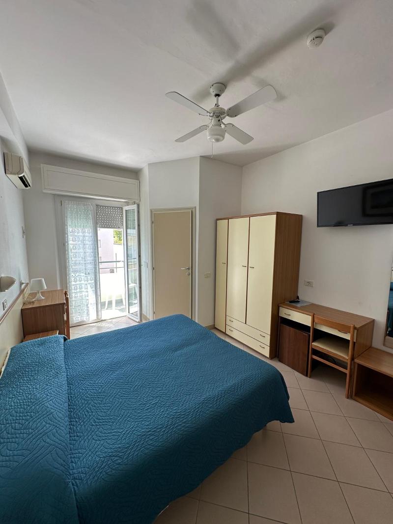 Hotel La Plage image