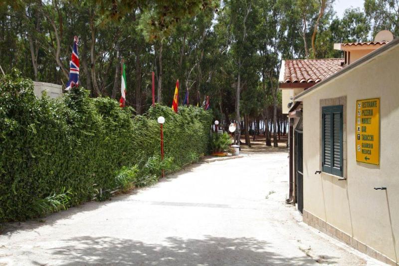 Eraclea Minoa Village image