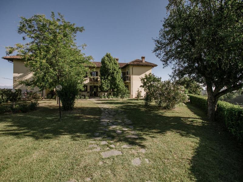 Bricco San Giovanni image