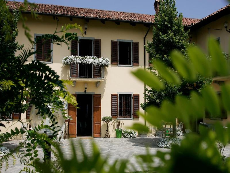Bricco San Giovanni image