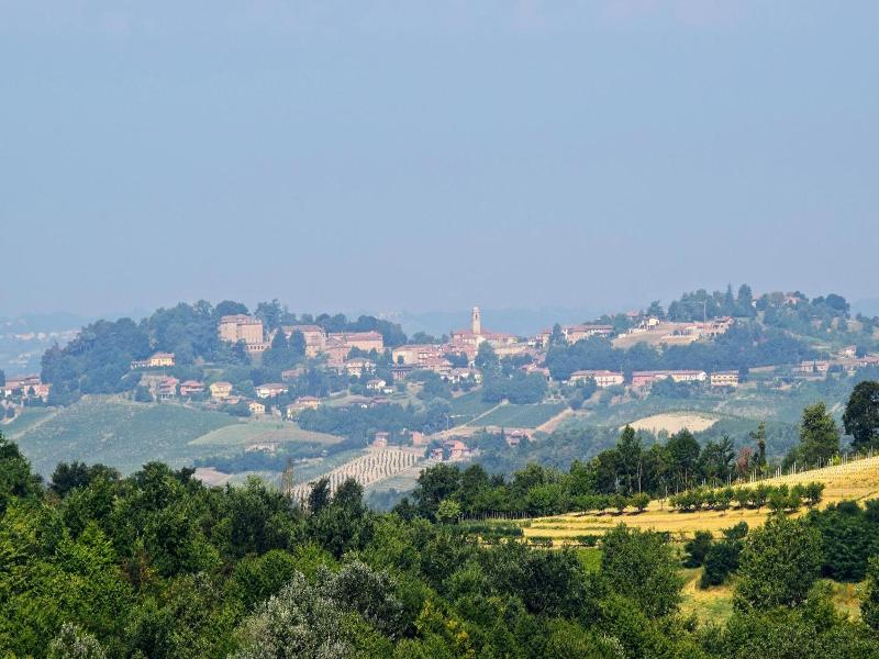 Bricco San Giovanni image