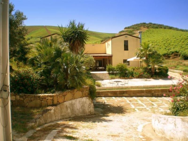 Agriturismo Tarantola image