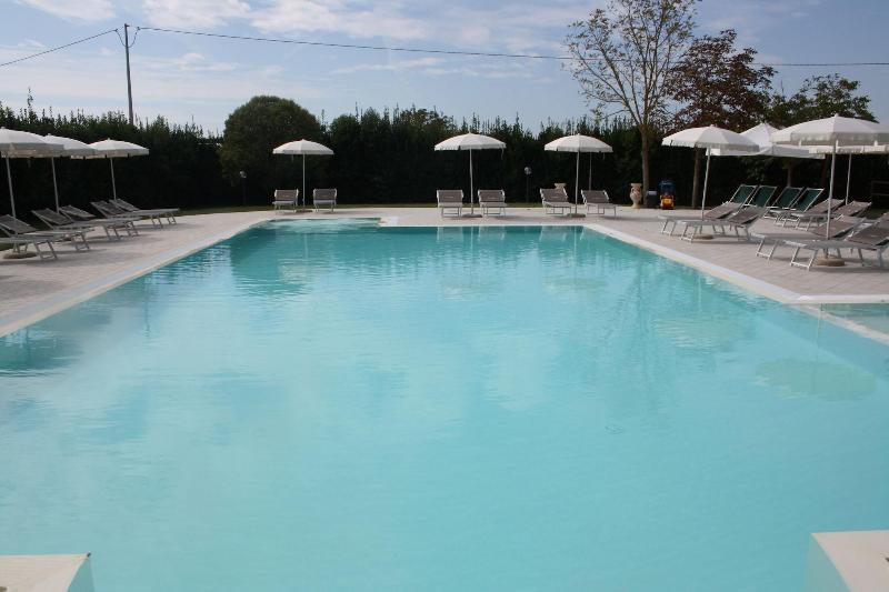 Agriturismo La Pisana image