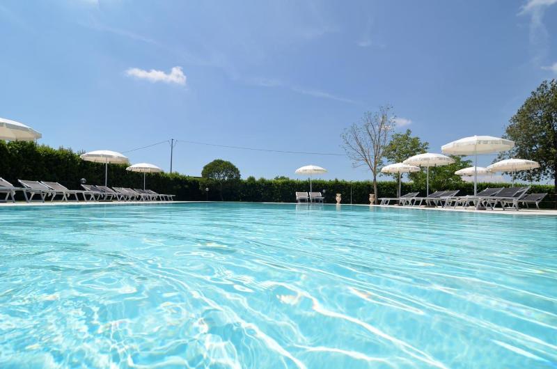 Agriturismo La Pisana image