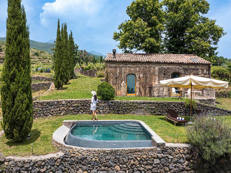 Monaci delle Terre Nere image