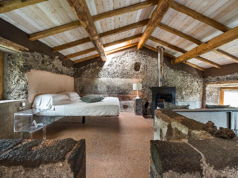 Monaci delle Terre Nere image