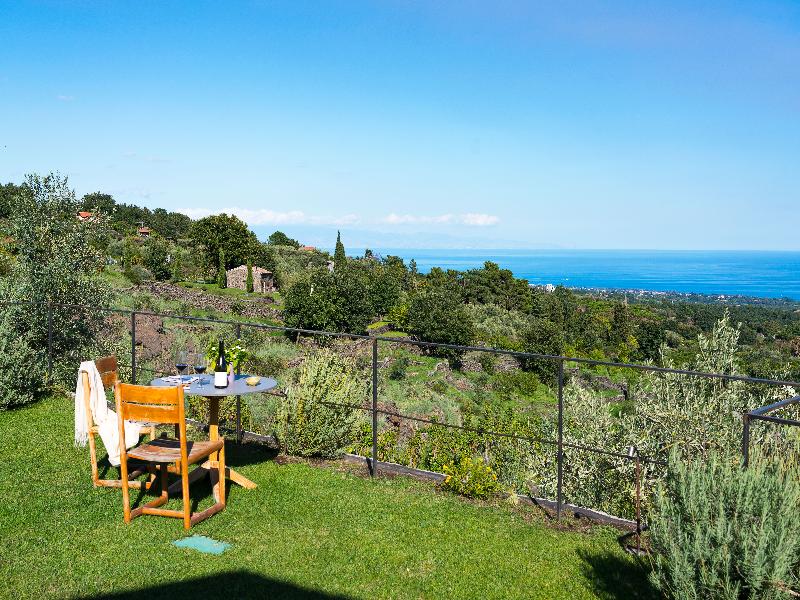 Monaci delle Terre Nere image