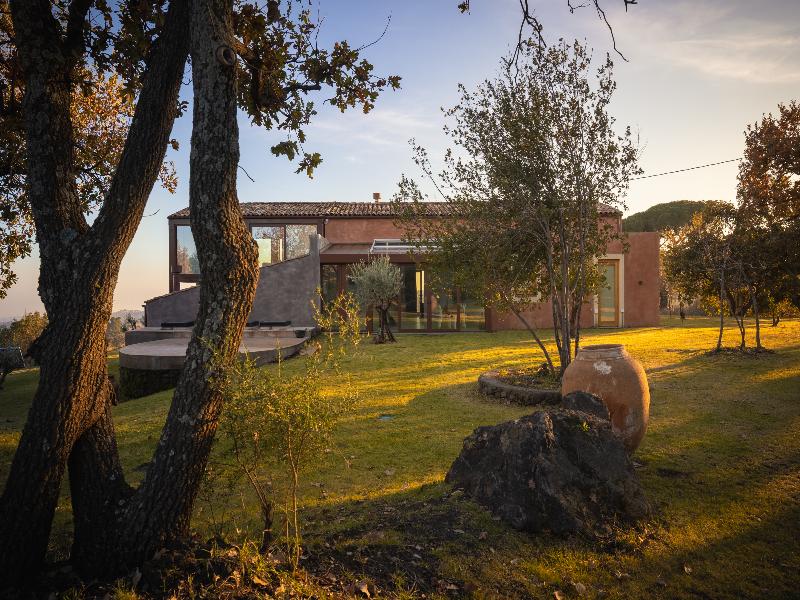 Monaci delle Terre Nere image