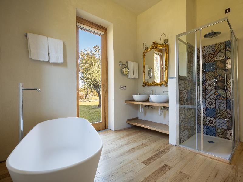 Monaci delle Terre Nere image