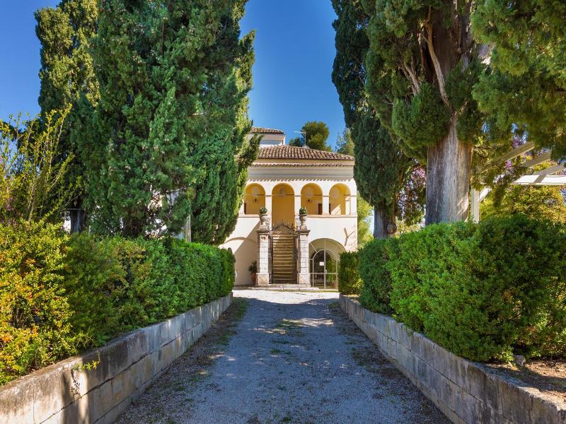 Villa Pardi image