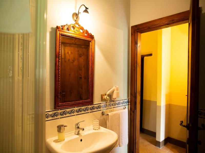 Villa Pardi image