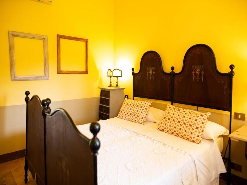 Villa Pardi image