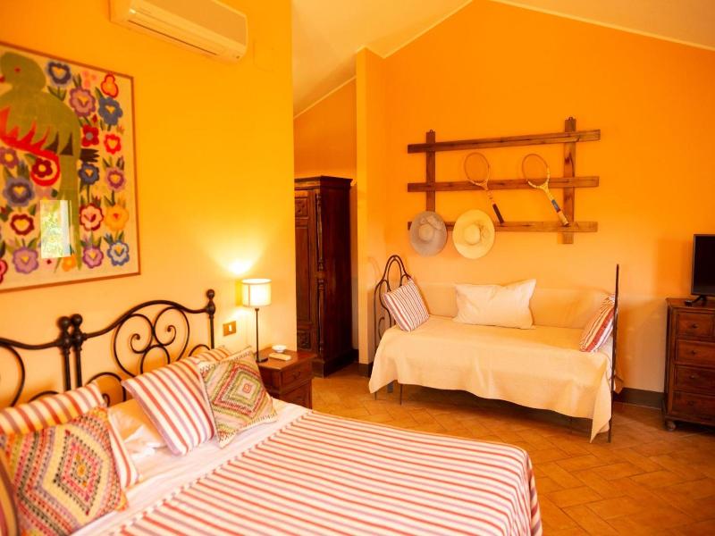 Villa Pardi image