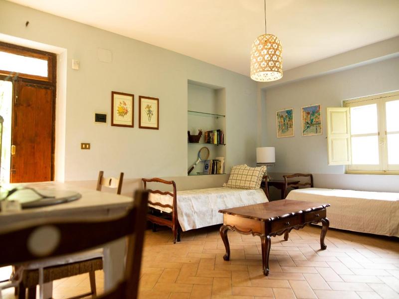 Villa Pardi image