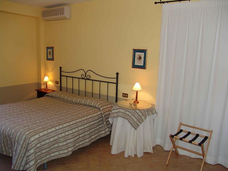 Villa Pardi image