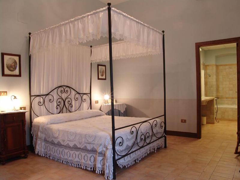 Villa Pardi image