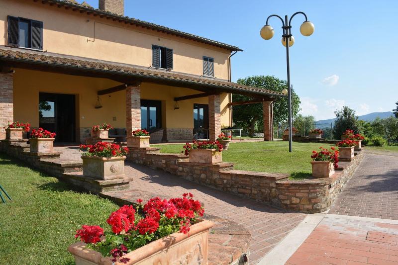 Poggiovalle Tenuta Italiana image