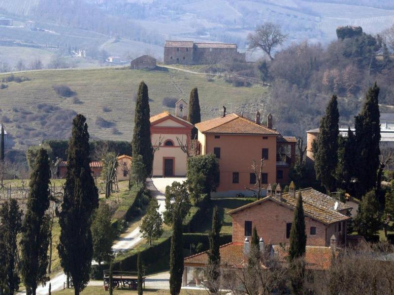 Poggiovalle Tenuta Italiana image
