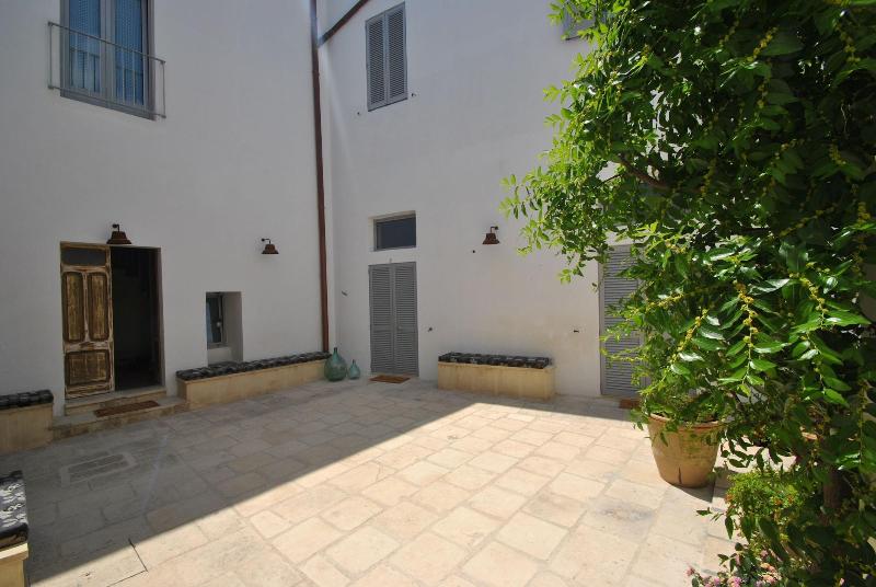 Palazzo San Giovanni image