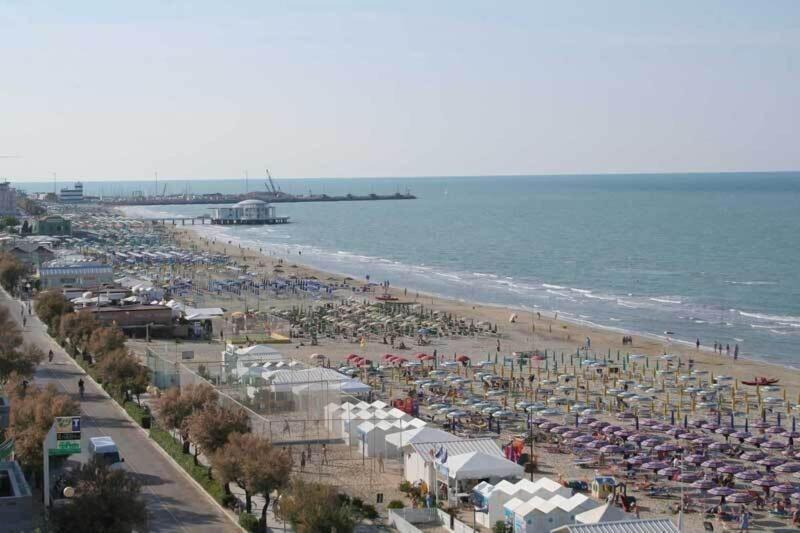 Hotel Sirena image
