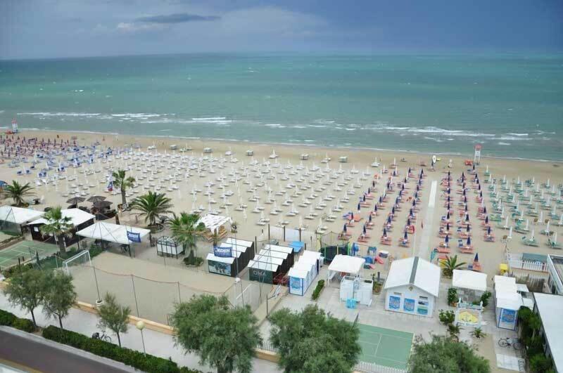 Hotel Sirena image