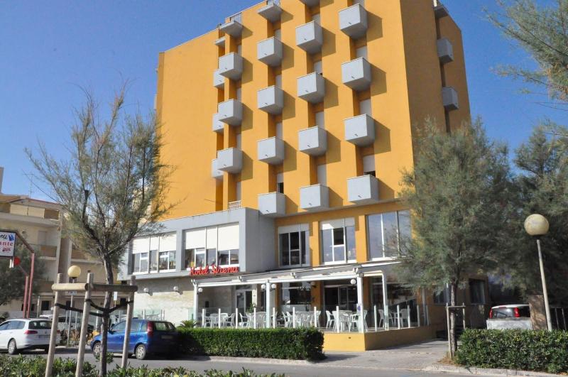 Hotel Sirena image