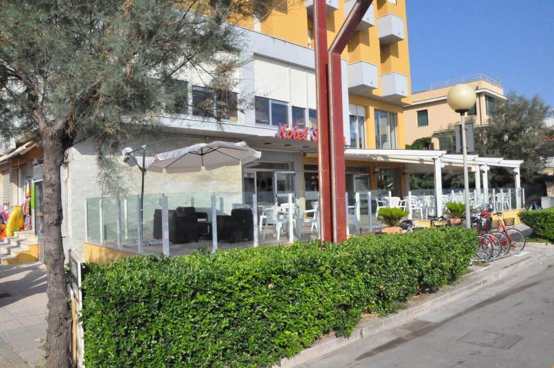 Hotel Sirena image