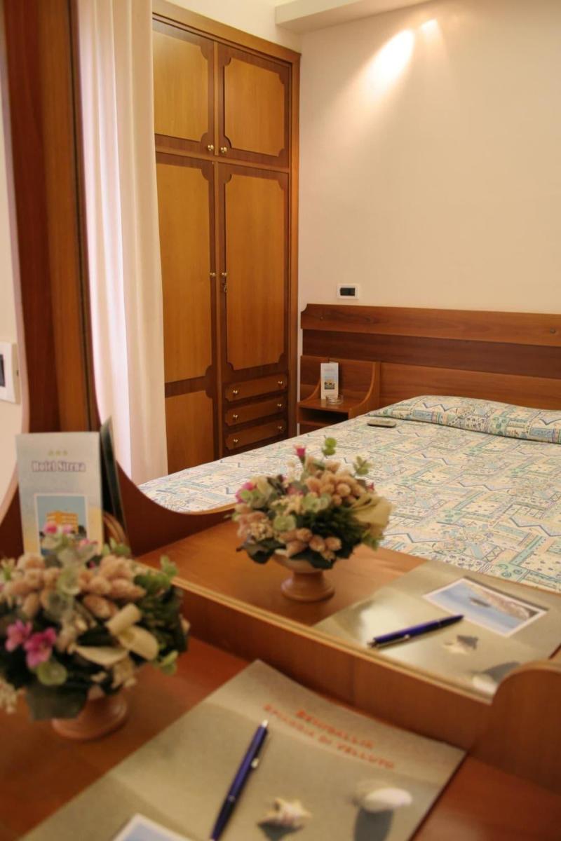 Hotel Sirena image