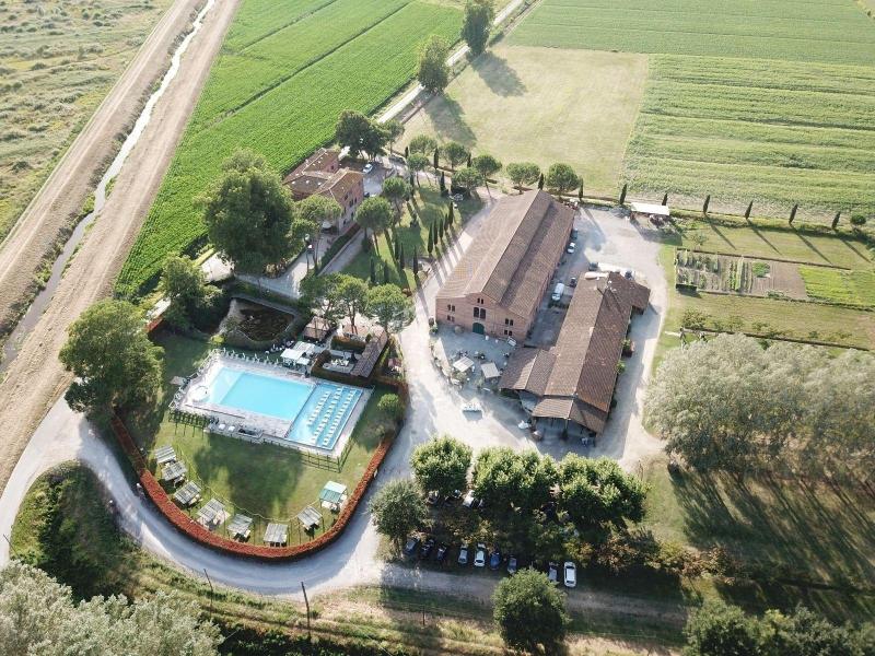 Fattoria Settepassi image