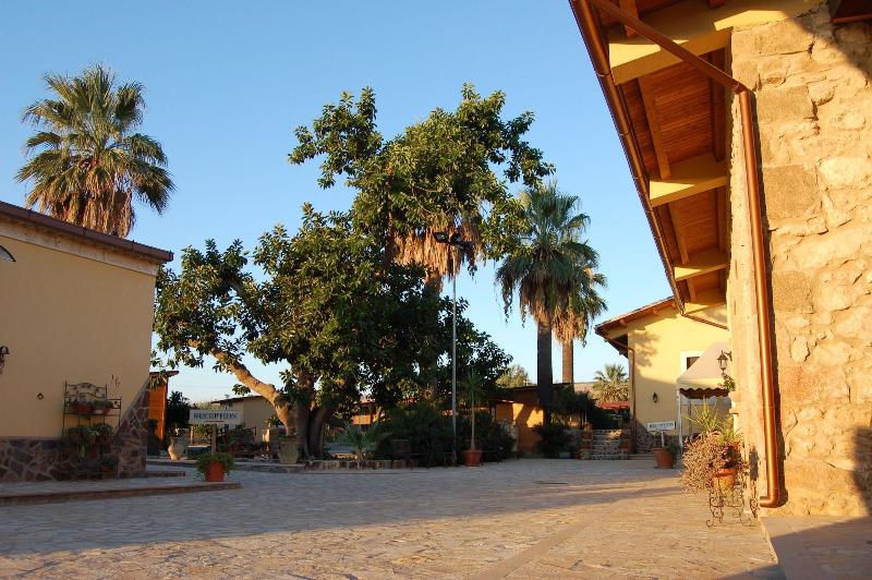 Il Giardino del sole image