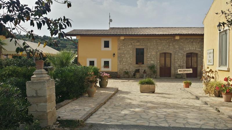 Il Giardino del sole image