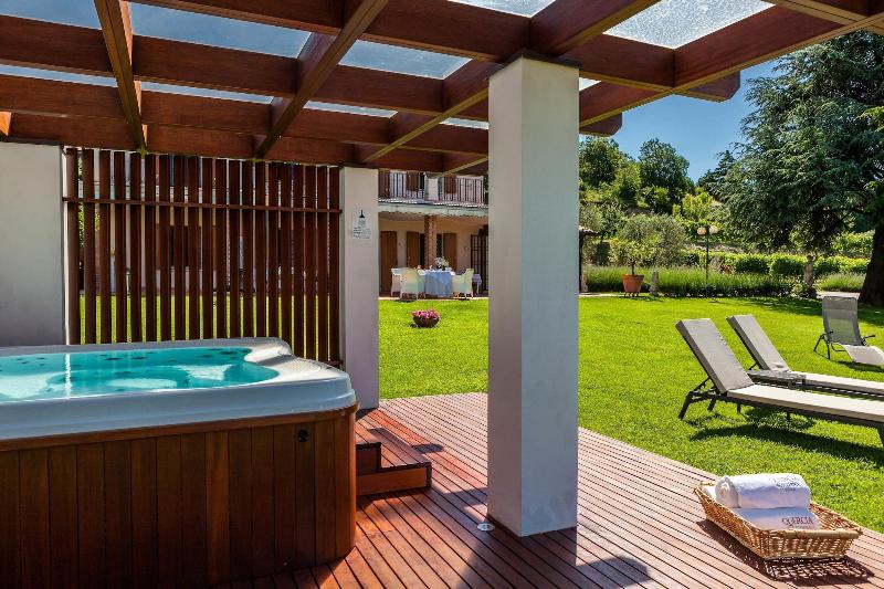 Quercia Belvedere Relais image