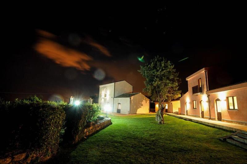 Il Giardino degli Ovali image