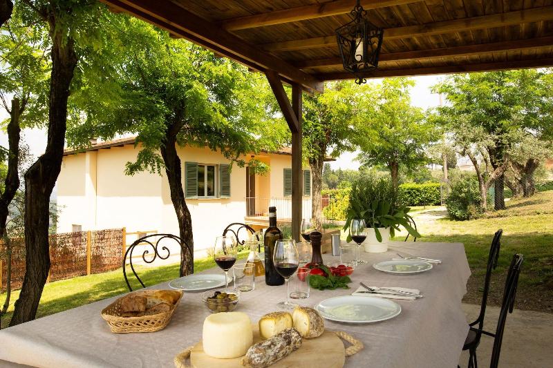 Tenuta Torre Rossa Farm & Apartments image