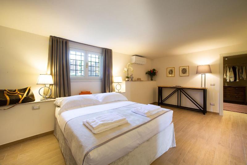 Tenuta Torre Rossa Farm & Apartments image