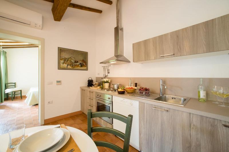 Tenuta Torre Rossa Farm & Apartments image