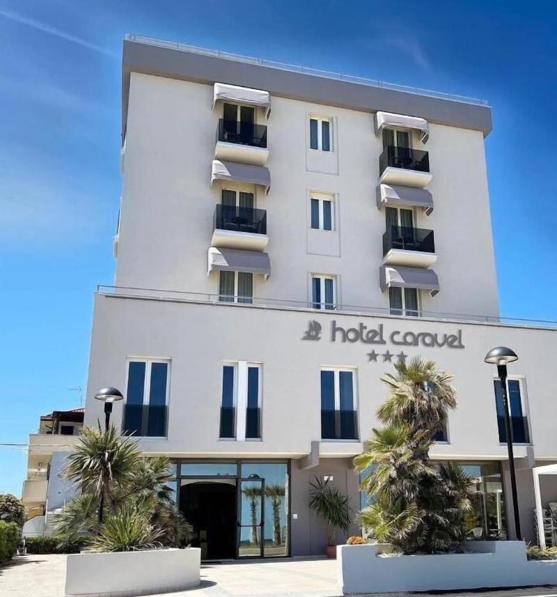 Hotel Caravel image