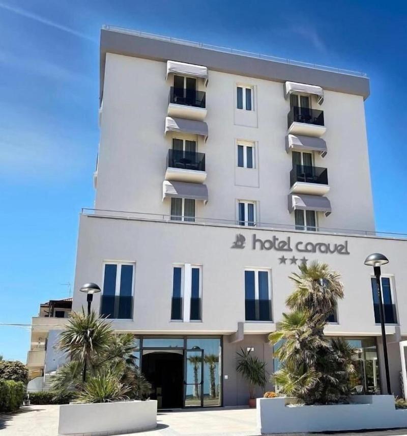 Hotel Caravel image