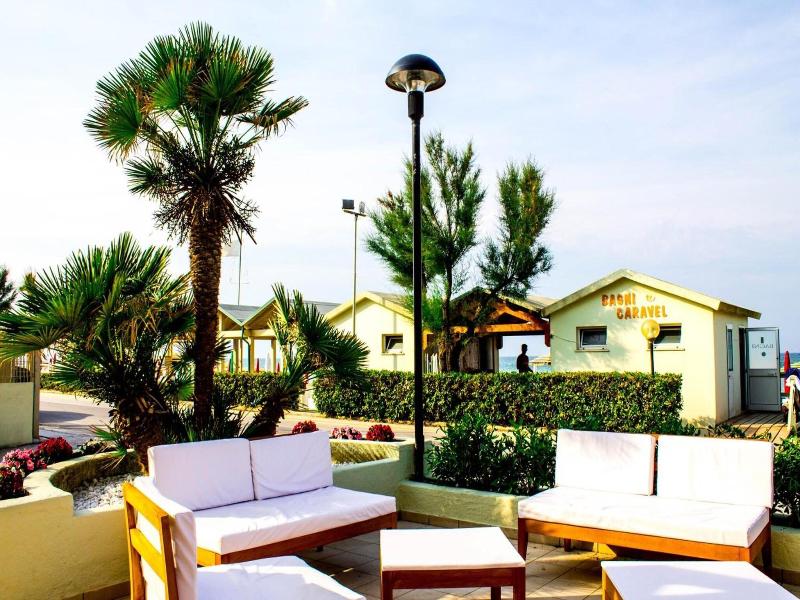 Hotel Caravel image