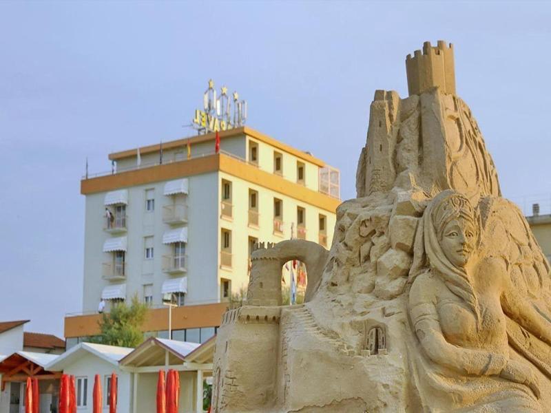 Hotel Caravel image