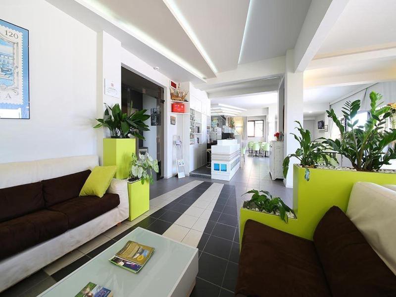 Hotel Caravel image