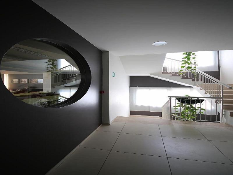 Hotel Caravel image