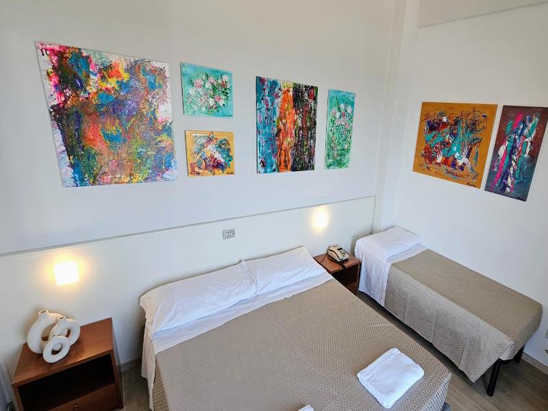 Hotel Caravel image