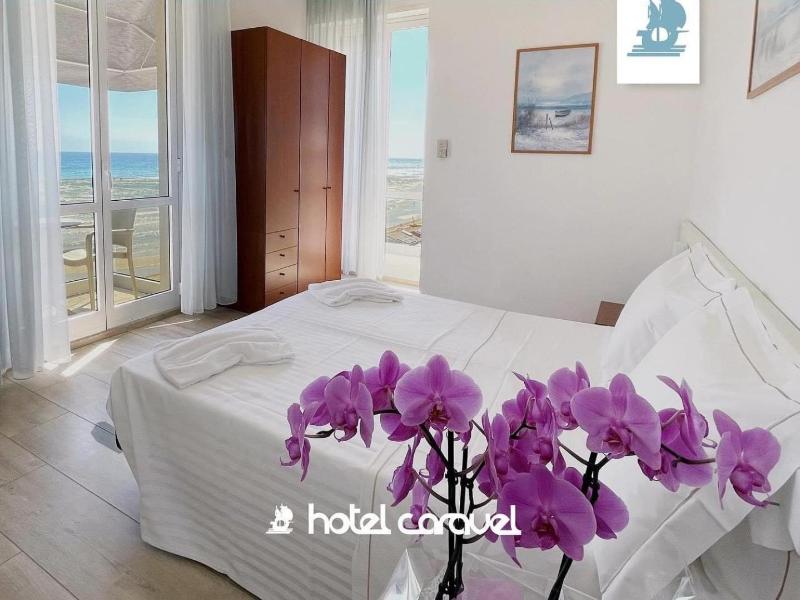 Hotel Caravel image