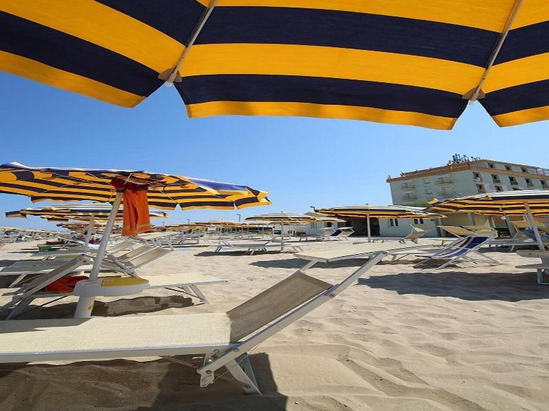 Hotel Caravel image