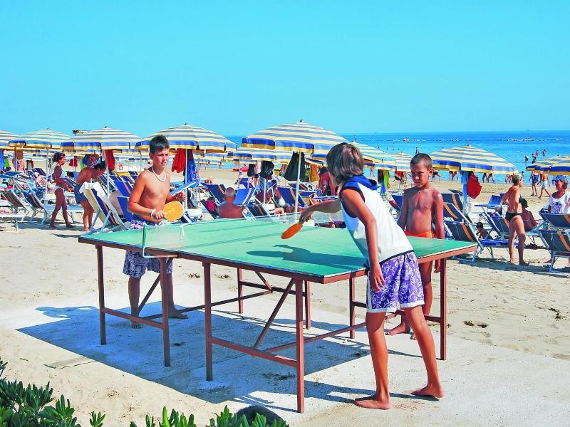 Hotel Caravel image
